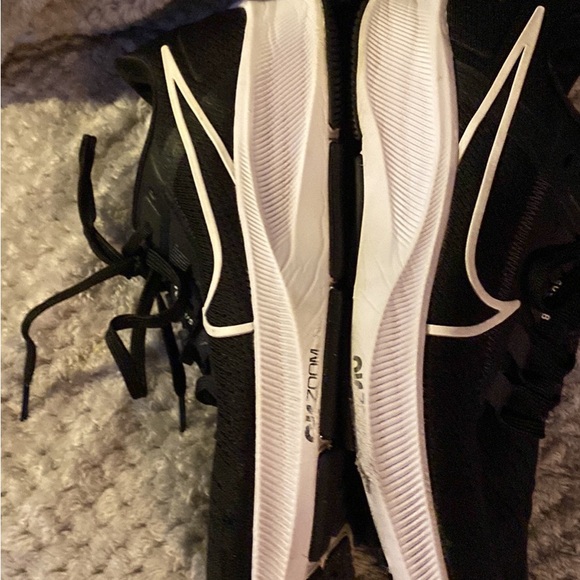 Men’s black  knight Pegasus 38 $40 - Picture 3 of 5